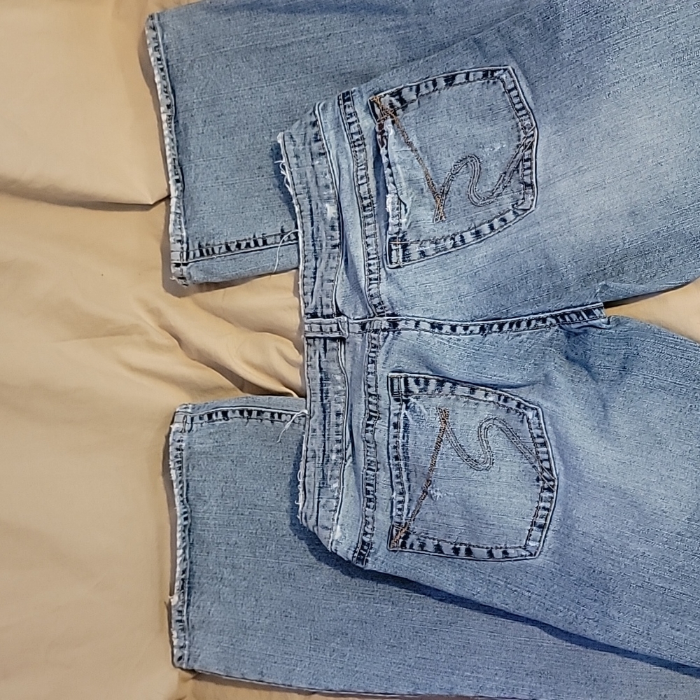 Silver 22 Tueaday low cut Flare jeans. - Picture 2 of 4